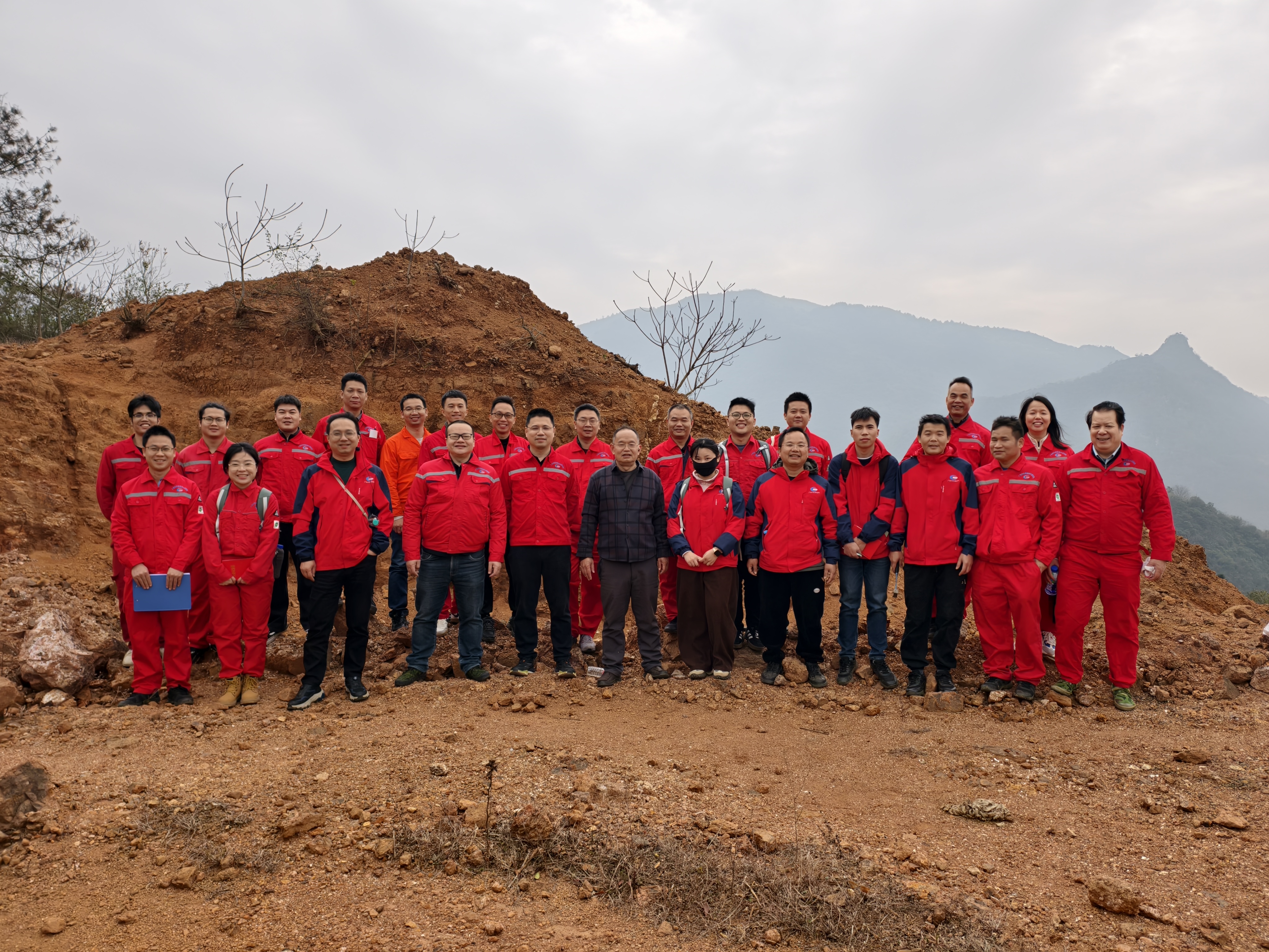 早抓快干 以学促产提质找矿